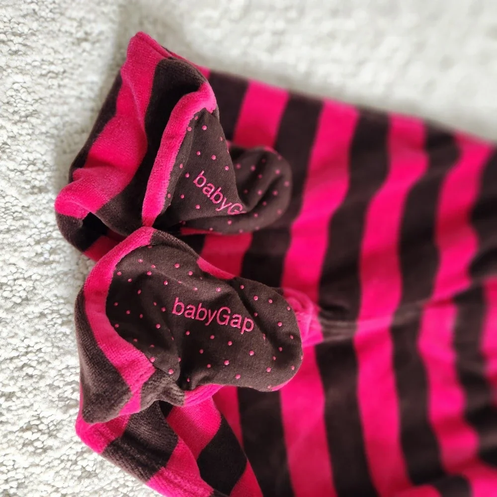 Baby Gap Pink Brown Striped Fleece Footed‎ Pajamas Newborn 3-6 Months